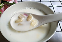 牛奶花生汤的做法