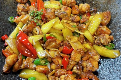 老成都风味黄瓜鲜椒鸡