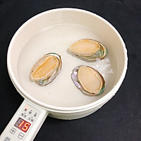 青橄榄鲍鱼排骨汤的做法图解4