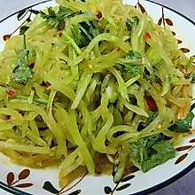 凉拌莴笋丝