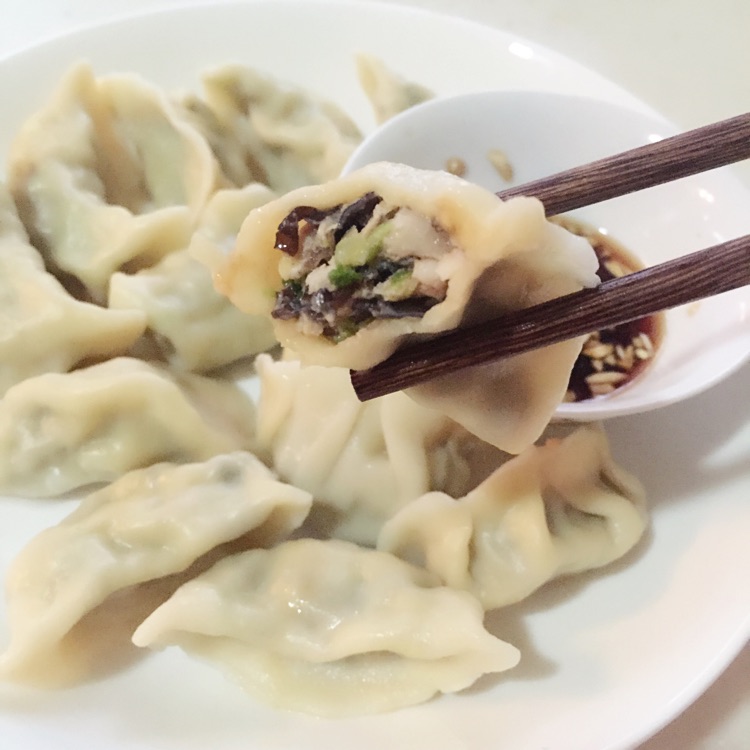 虾油四鲜饺子（附：饺子皮薄而有韧做法）