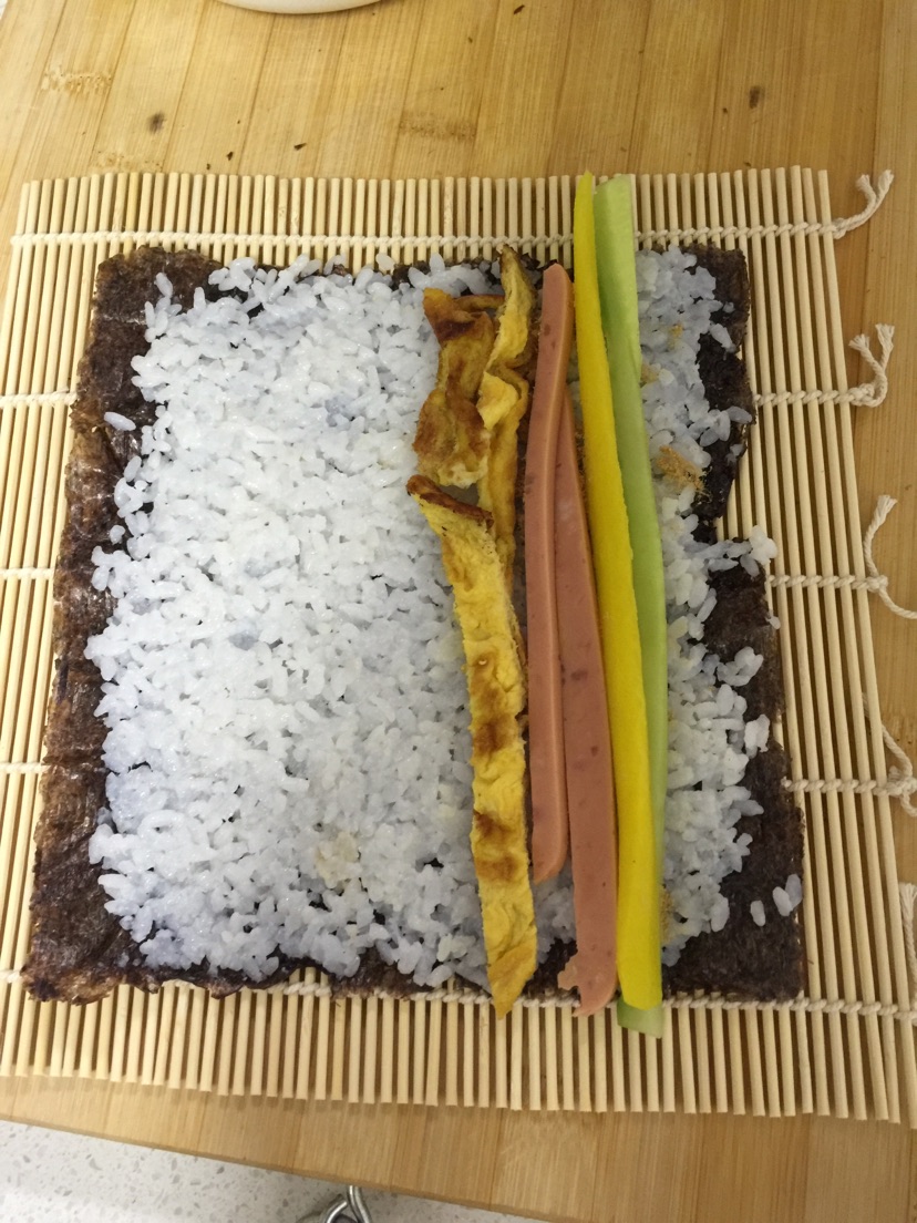 紫菜包饭寿司卷的做法图解4