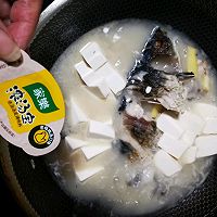 鲫鱼豆腐汤的做法图解5
