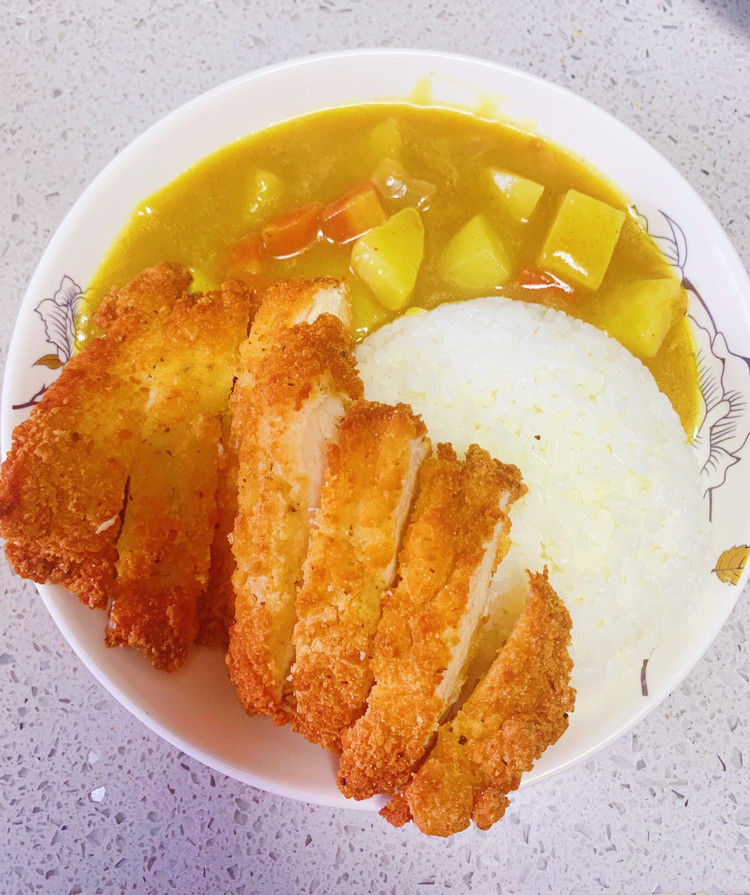 快手咖喱鸡排饭的做法