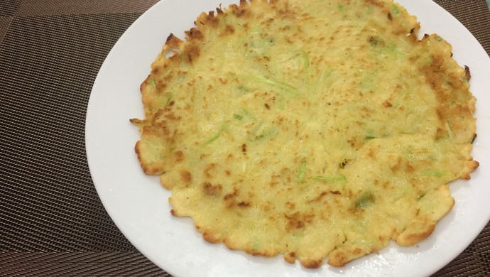 快手早餐：西葫芦丝鸡蛋饼