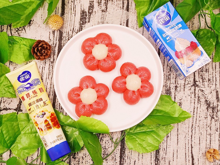 五瓣花朵馒头的做法