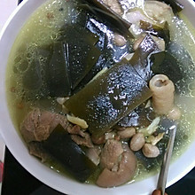 花生海带猪蹄汤