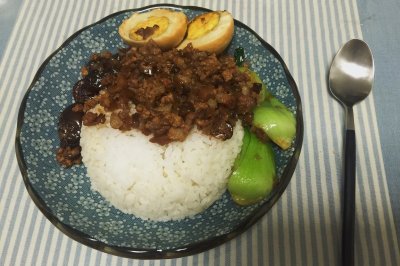 爱心牌卤肉饭