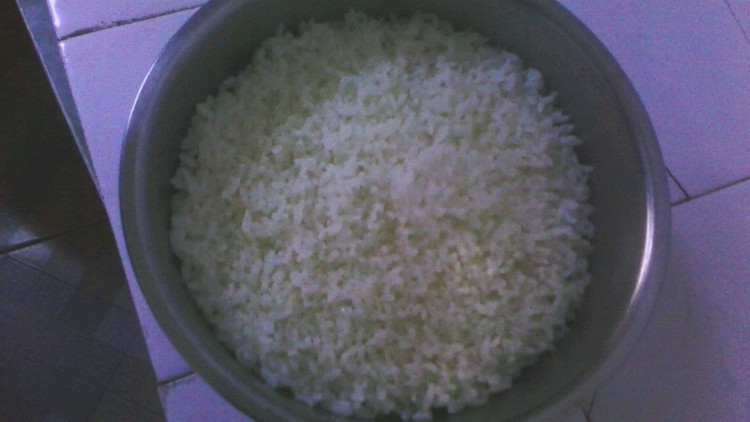 盆蒸米饭的做法