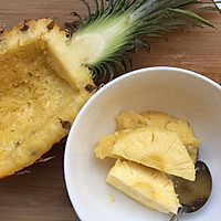 酸甜五谷菠萝饭#春季食材大比拼#的做法图解2