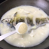 #秋天吃什么#豆腐炖鲤鱼的做法图解10