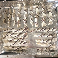 #美食视频挑战赛#豆沙扭扭酥（可爱小点心）的做法图解8