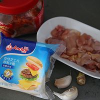 #奶香四溢 暖锅佳味#冬日一人食小暖锅～芝士泡菜鸡肉锅的做法图解1