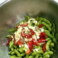 夏季必吃的下酒菜-莎吉亚小编推荐凉拌毛豆的做法图解7