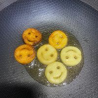 快乐的笑脸薯饼的做法图解3