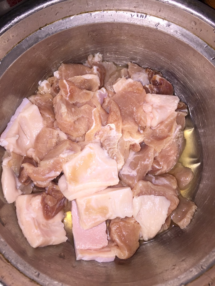 黄瓜木耳炒肉的做法图解3