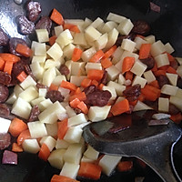 腊肠土豆焖饭的做法图解10
