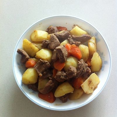 羊肉烧土豆——羊年年夜饭