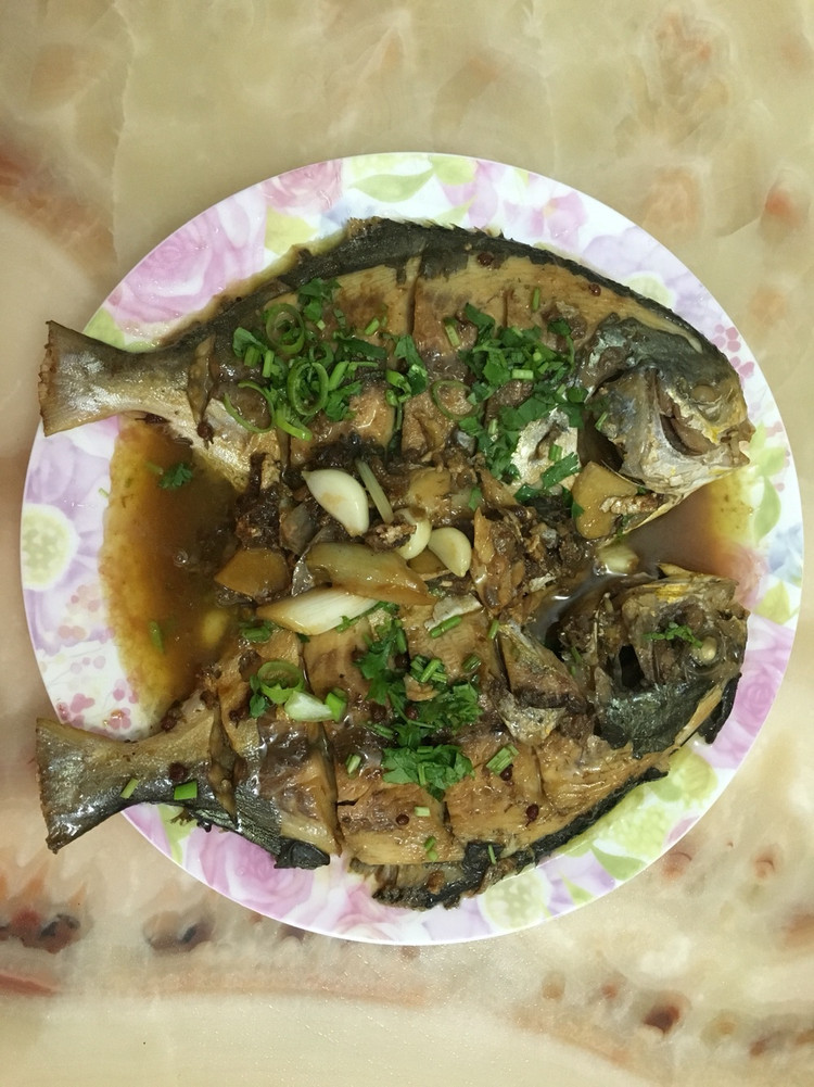 红烧金鲳鱼的做法