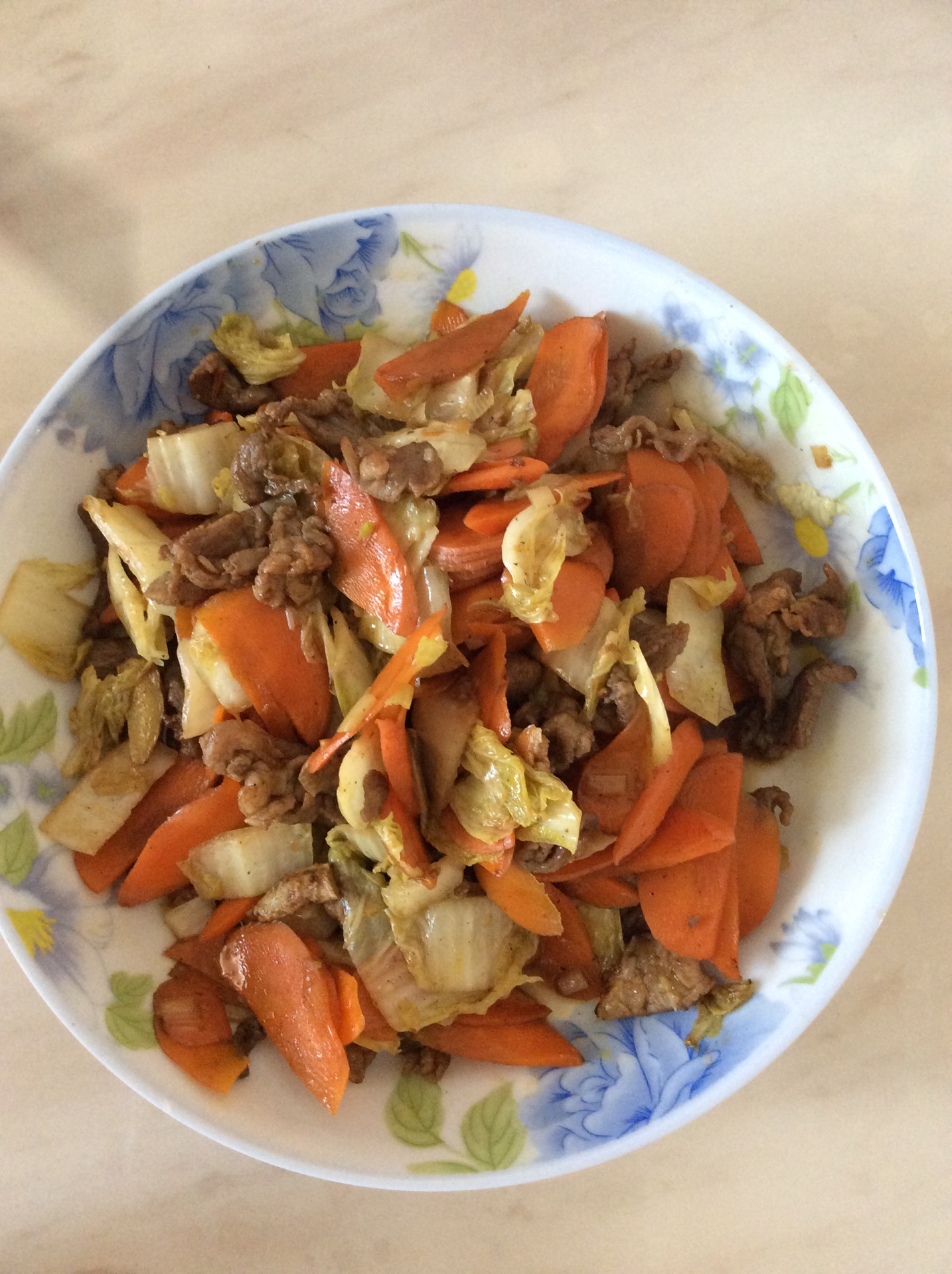 胡萝卜最好吃的炒法，胡萝卜炒肉丝，炒出红油才好吃_哔哩哔哩_bilibili