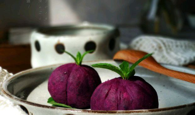 紫薯茶巾绞
#花10分钟，做一道菜！#的做法