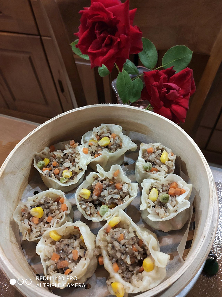 纯手工香菇糯米烧麦的做法
