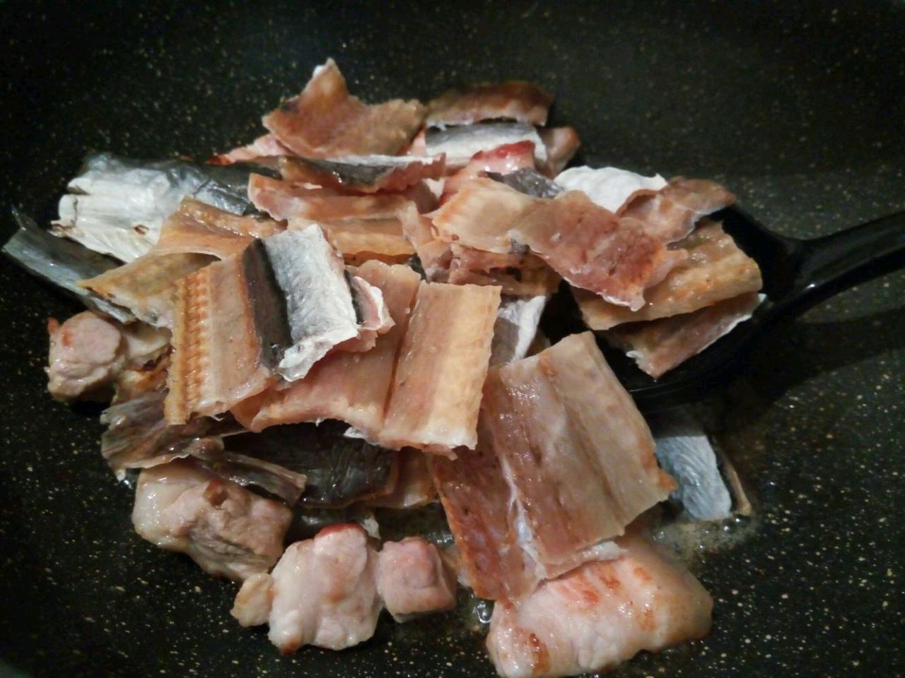 鳗鱼干烧肉怎么做_鳗鱼干烧肉的做法_尝尝好味道_豆果美食
