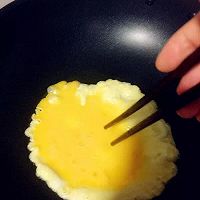 【蓓妈美食】木耳黄瓜炒鸡蛋的做法图解2