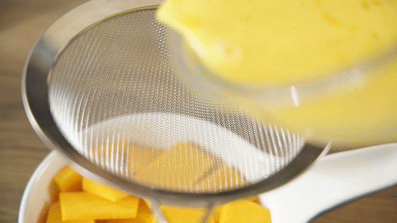 好吃不腻的低卡小甜点——蛋奶烤南瓜的做法图解6