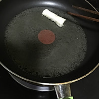 巧用饺子皮做春卷的做法图解4