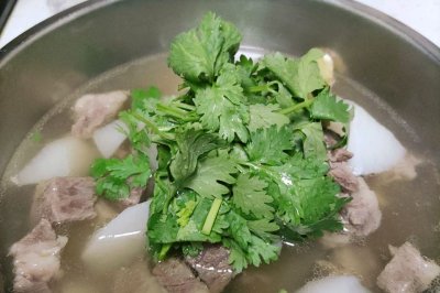 萝卜牛肉汤