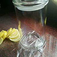 减肥美容柠檬蜂蜜水的做法图解3