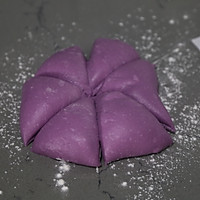 #女神野餐记#暄软香甜，一口爆浆的紫薯果酱面包的做法图解7