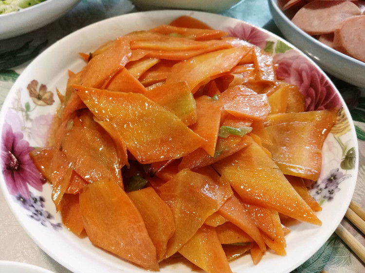 清炒胡萝卜的做法