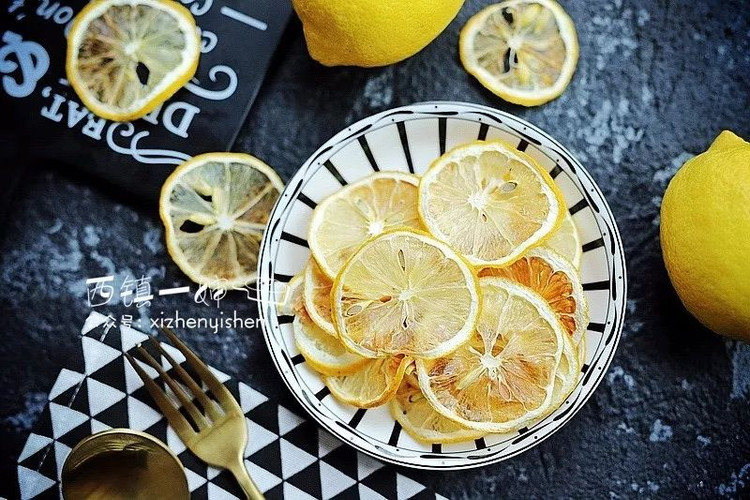 【空气炸锅版】自制柠檬干的做法