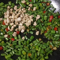 豇豆肉末的做法图解6