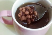 红豆薏仁甜汤的做法