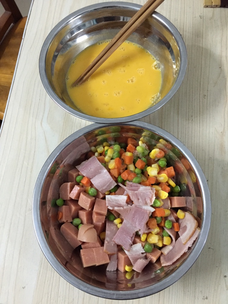 黄金蛋炒饭的做法图解1