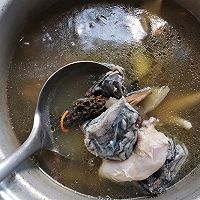 #浓情端午 粽粽有赏#羊肚菌海参乌鸡汤的做法图解5
