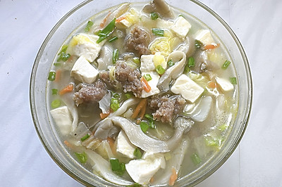 平菇白菜牛滑汤