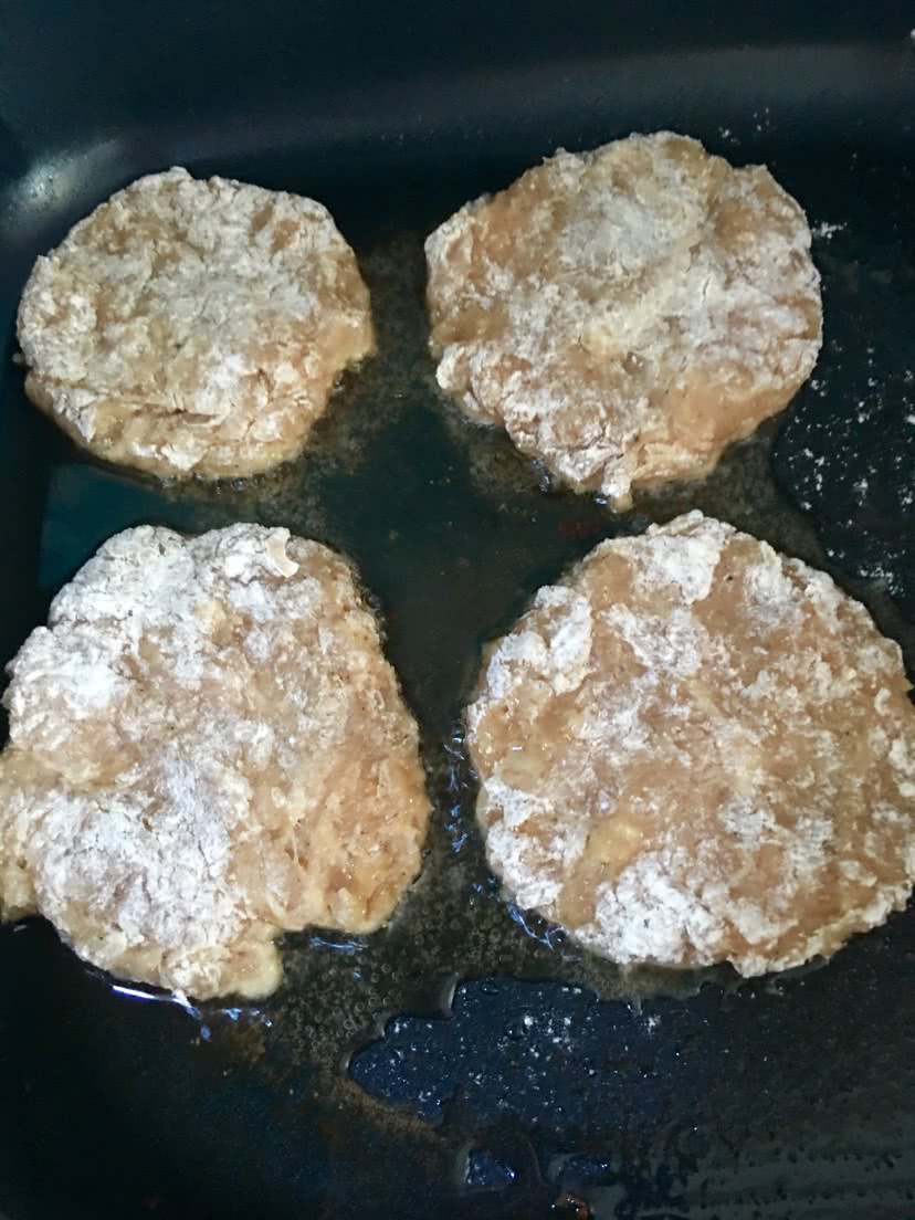 吮指鸡排—不用啃骨头的原味鸡的做法图解3