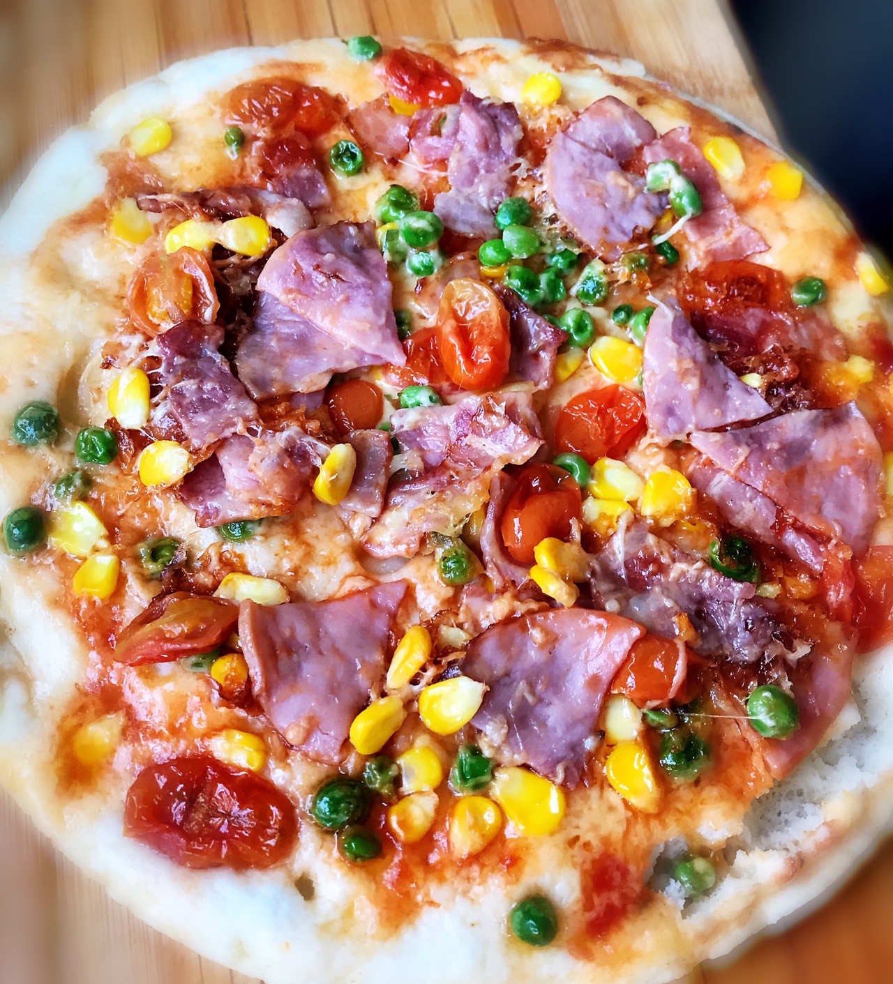 火腿披萨怎么做_火腿披萨的做法_Ann小叶子_豆果美食