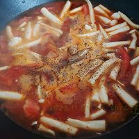 酸辣茄香菇肉汤的做法图解3