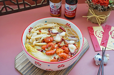 小龙虾菌菇粉汤