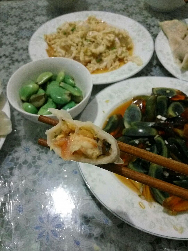 西红柿虾仁水饺的做法