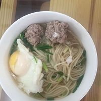 鸡蛋肉丸面条的做法图解6