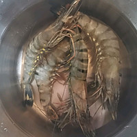 柠香蒜味开背虾—蒸出来的好味道#换着花样吃早餐#的做法图解1