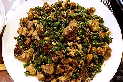 尖椒辣子鸡