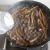 肉末茶树菇粉丝煲的做法图解10