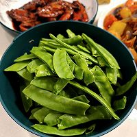 大餐后的健康减脂菜-清炒荷兰豆的做法图解1